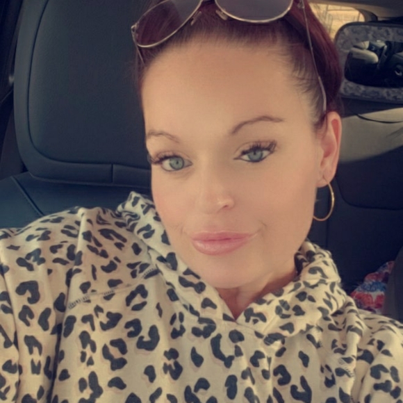 Meet your Posher, Kaydee - Picture 7 of 10